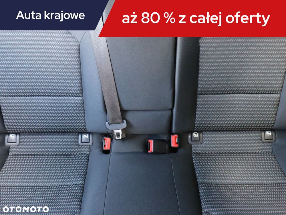 Kia Ceed - 12