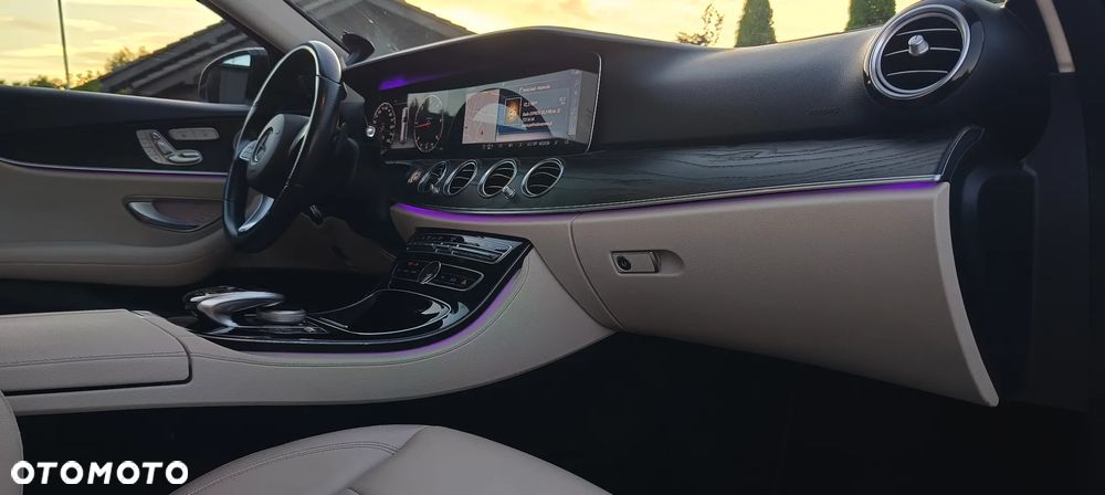 Mercedes-Benz Klasa E 220 d 4-Matic All-Terrain - 24