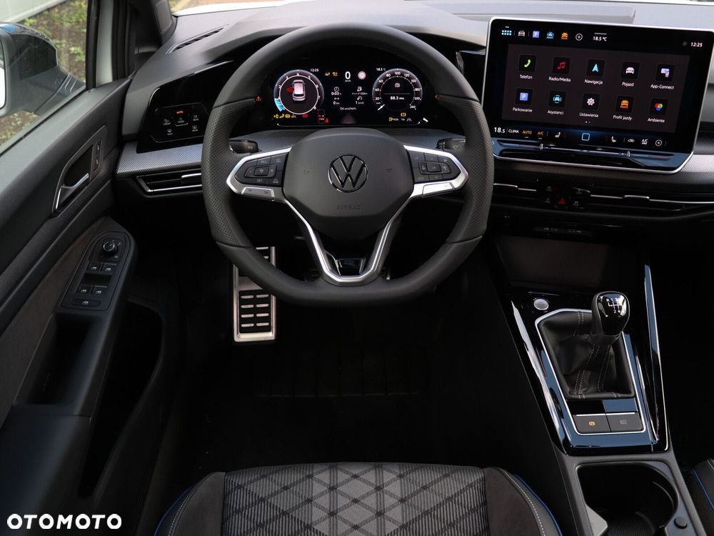 Volkswagen Golf - 15