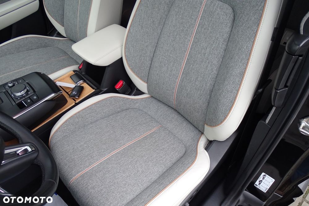 Mazda MX-30 e-SKYACTIV MAKOTO - 24