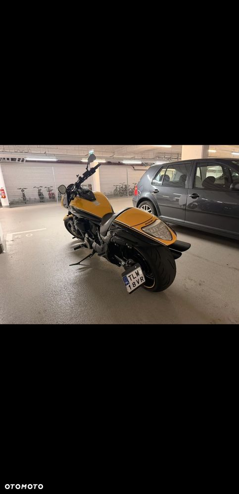 Suzuki Intruder - 6
