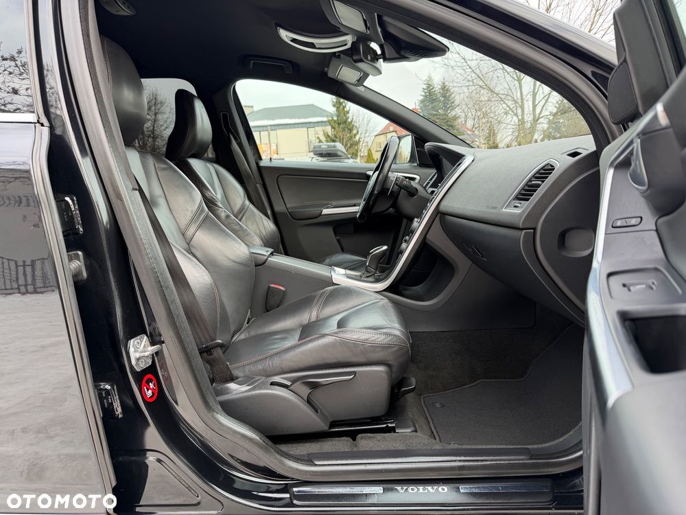 Volvo XC 60 D5 AWD Summum - 12