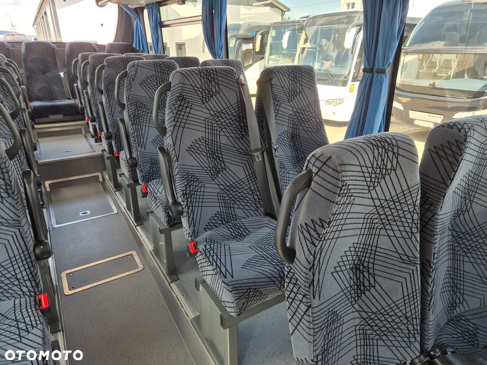 Iveco CROSSWAY/ SPROWADZONY/ 186 000 KM / MANUAL/ 64 MIEJSCA + STOJĄCE - 31