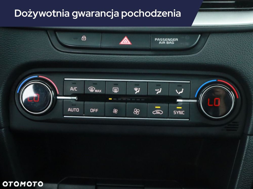 Kia Ceed - 13
