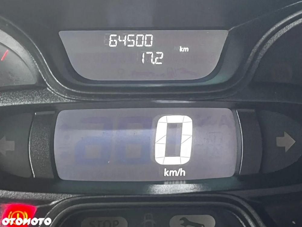 Renault Trafic - 16