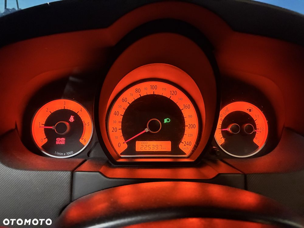 Kia Ceed - 4
