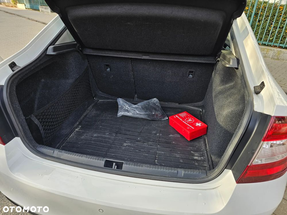 Skoda RAPID 1.0 TSI Ambition - 10