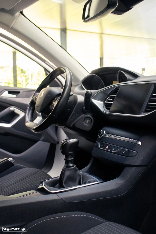 Peugeot 308 - 17