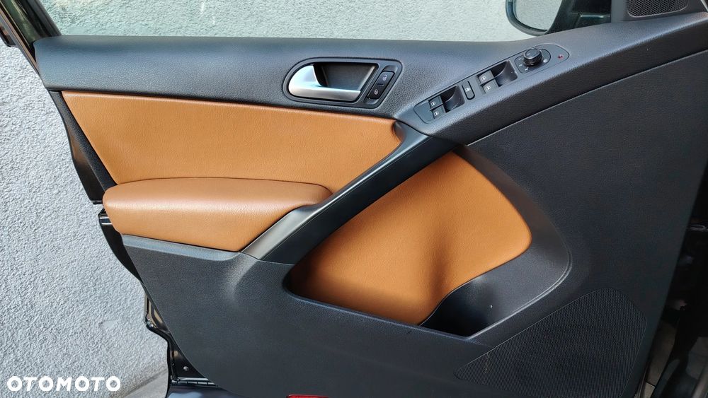Volkswagen Tiguan 2.0 TDI SCR URBAN SPORT - 15