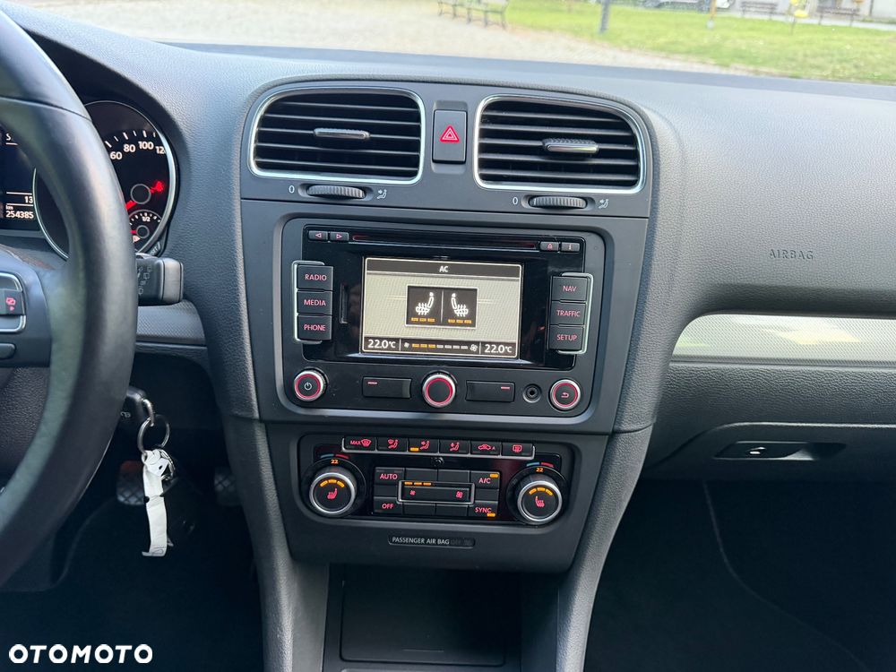 Volkswagen Golf 1.6 TDI DPF MATCH - 20