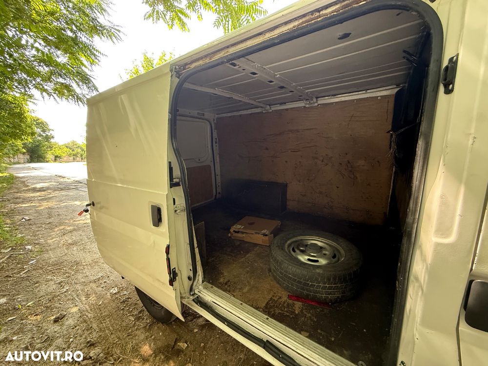 Ford Transit FT 300 M TDE - 6
