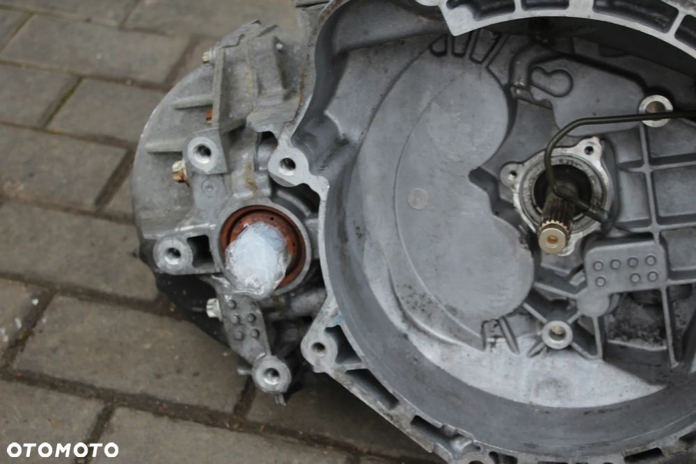 SKRZYNIA BIEGÓW M32 OPEL ASTRA H MERIVA A 1.6 TURBO - 3