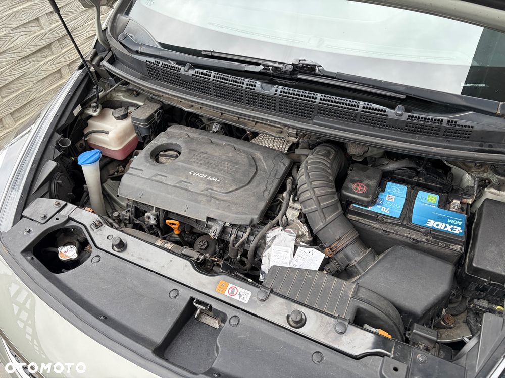 Kia Carens 1.7 CRDi Business Line 7os 7DCT - 36