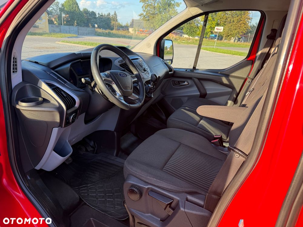 Ford TRANSIT CUSTOM - 28