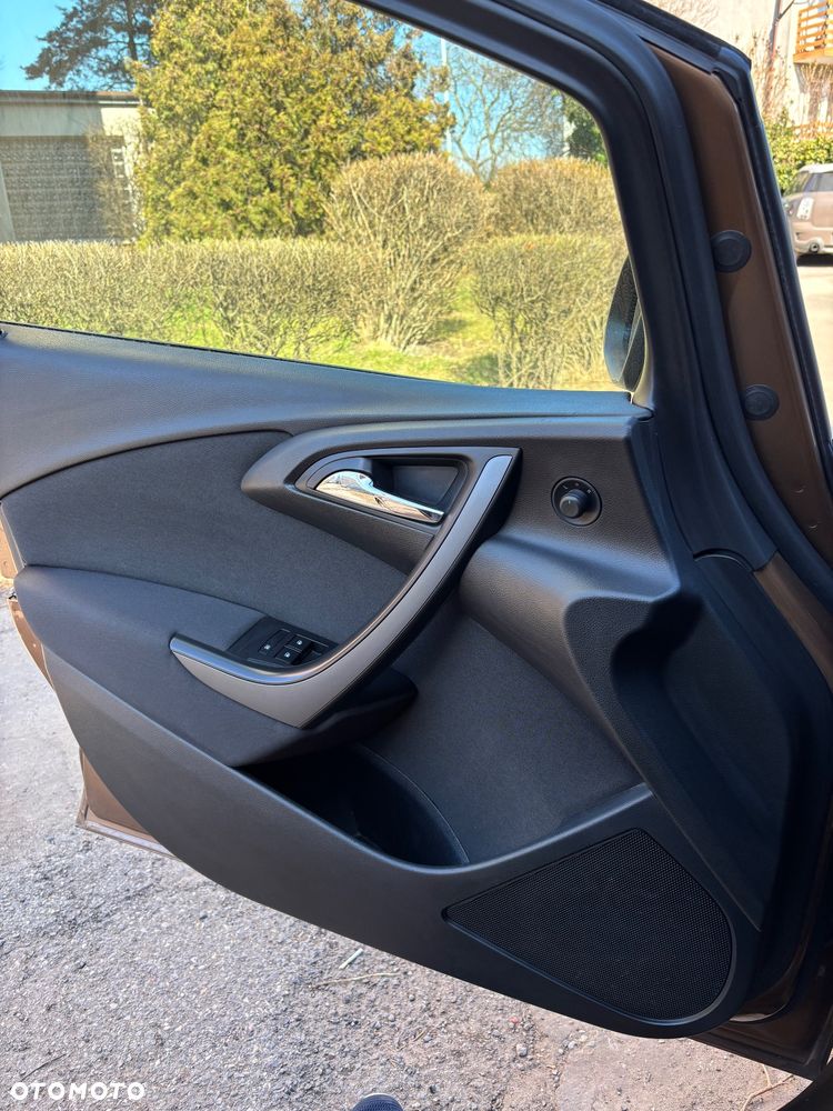 Opel Astra 1.6 EU6 - 10