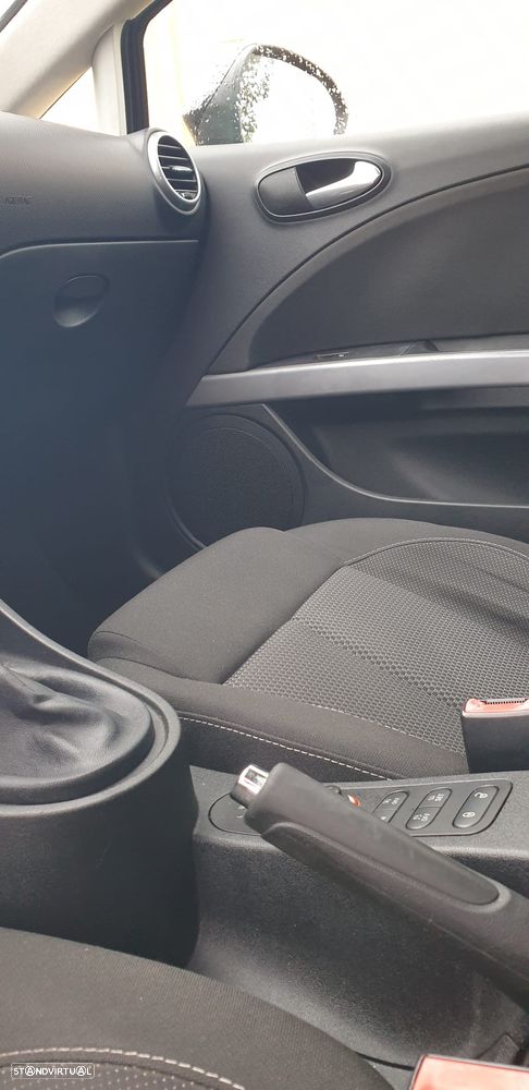 SEAT Leon 1.6 TDI Sport - 10