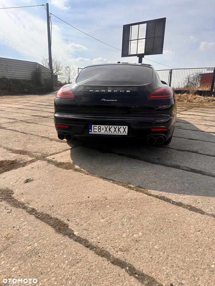 Porsche Panamera Standard - 16