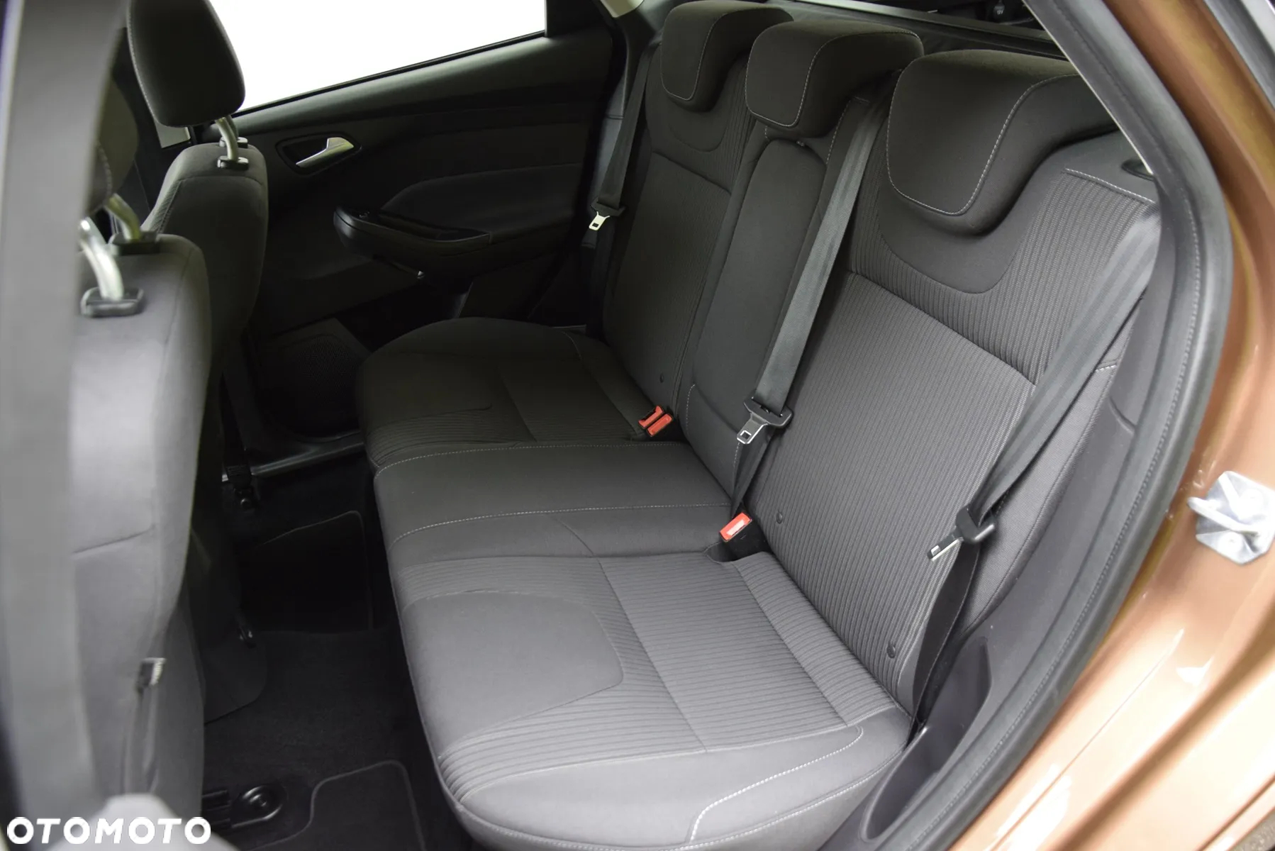 Ford Focus Turnier 1.0 EcoBoost Start-Stopp-System TITANIUM - 7