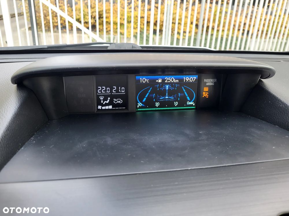 Subaru Forester 2.0i Comfort Lineartronic - 14