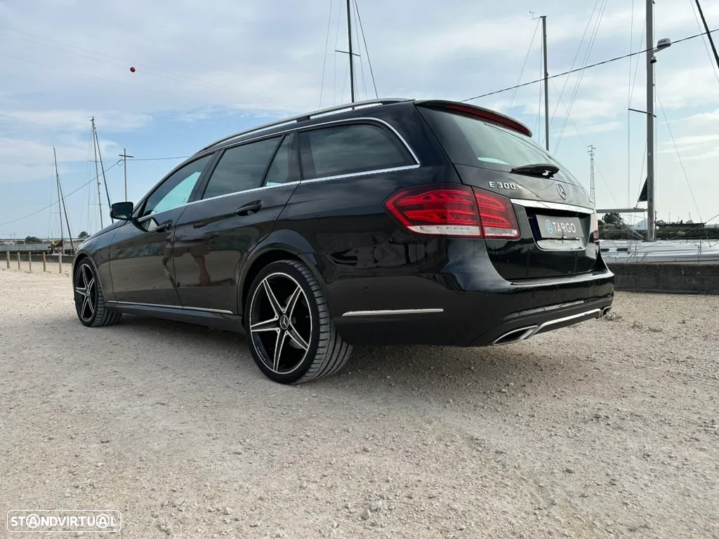 Mercedes-Benz E 300 Bluetec Hybrid Avantgarde - 8