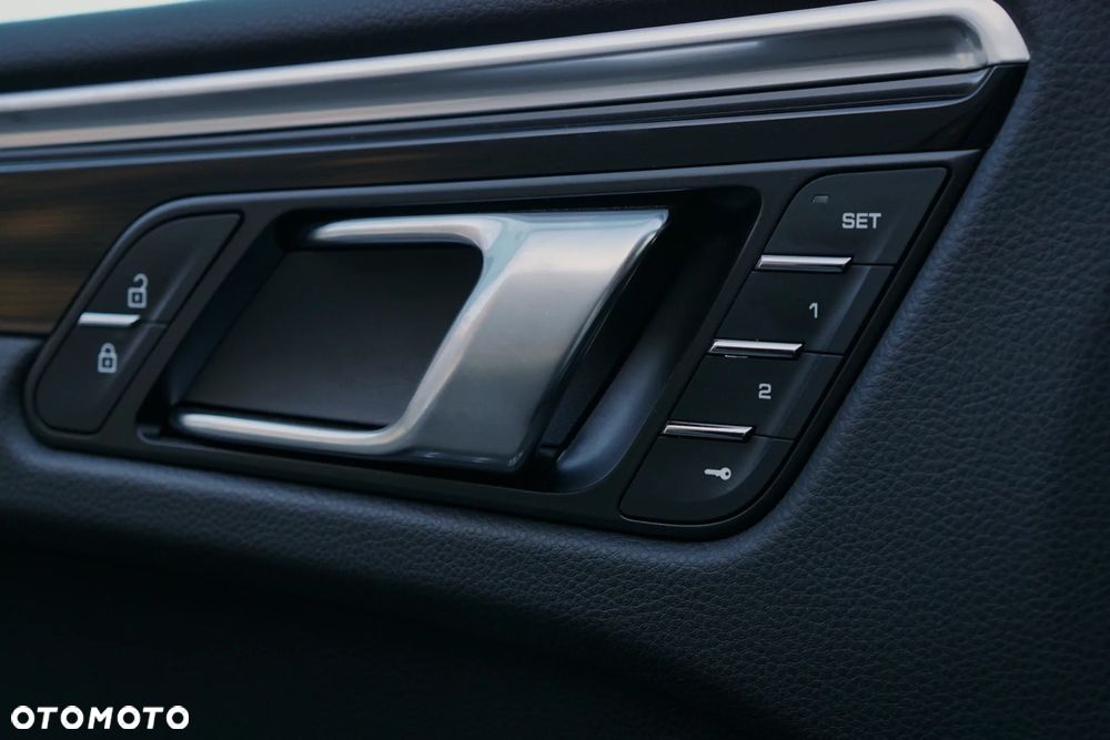 Porsche Macan Standard - 20