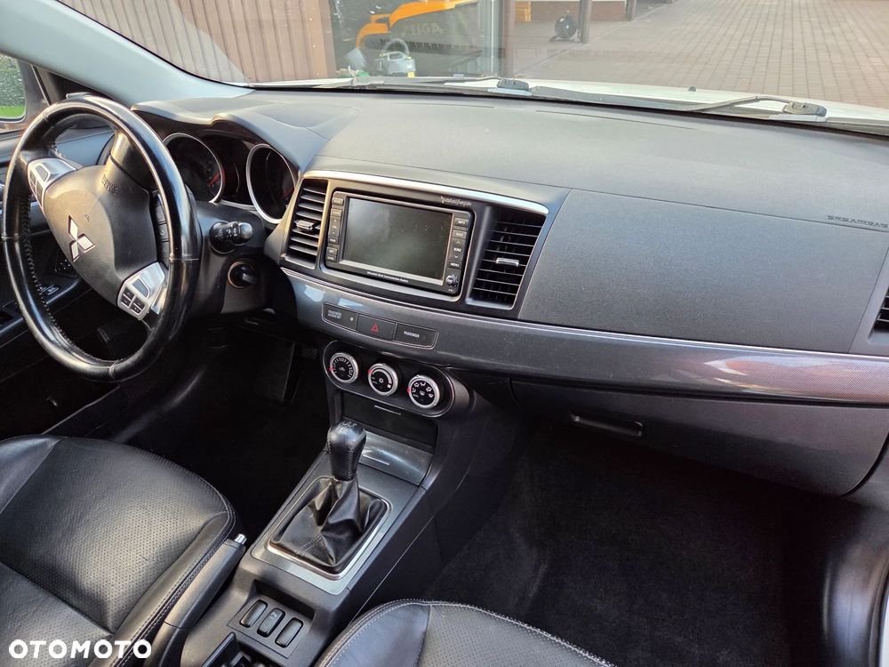 Mitsubishi Lancer 1.8 Instyle NAVI - 16