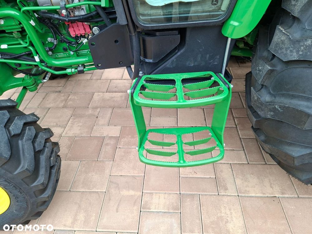 John Deere 4049R 4X4 - 28