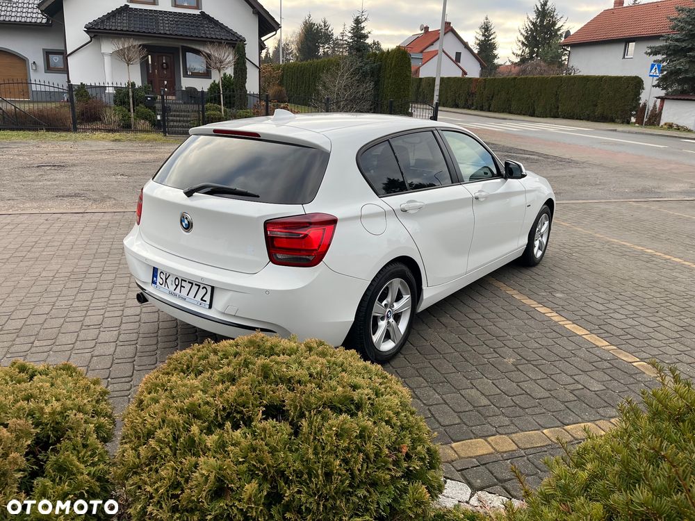 BMW Seria 1 118d Sport Line - 3