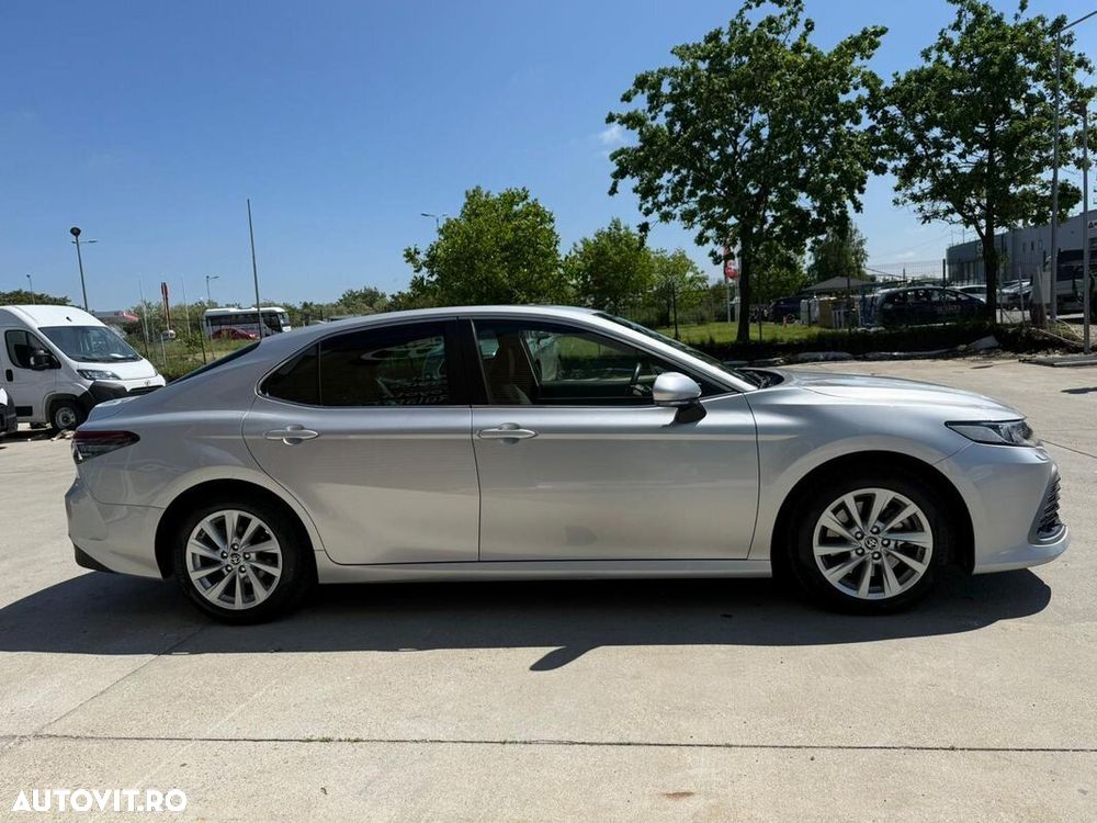 Toyota Camry 2.5 Business - 7