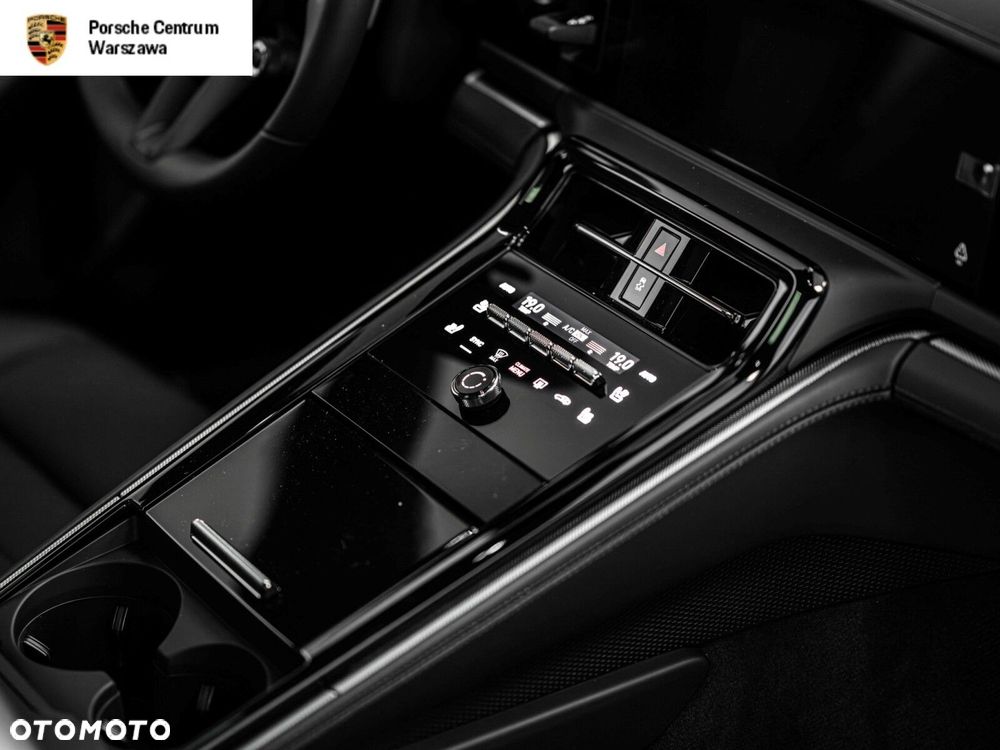 Porsche Panamera - 16