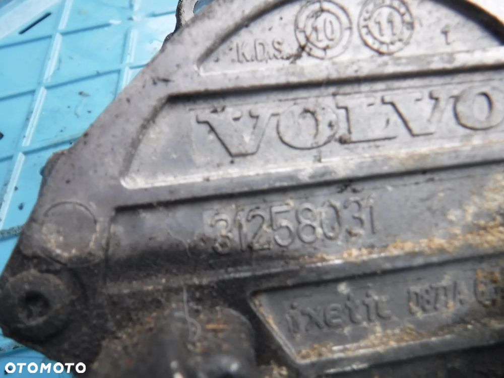 Volvo S60 II V60 XC60 XC70 2.0 D3 pompa vacum 31258031 - 2