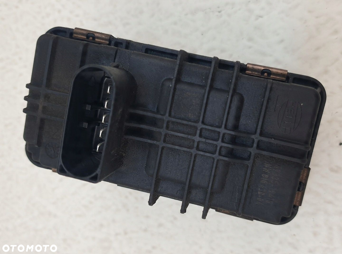 BMW X1 E84 N47D20C NASTAWNIK TURBINY TURBSPRĘŻARKI TURBO 49335-19410 ORYG - 4