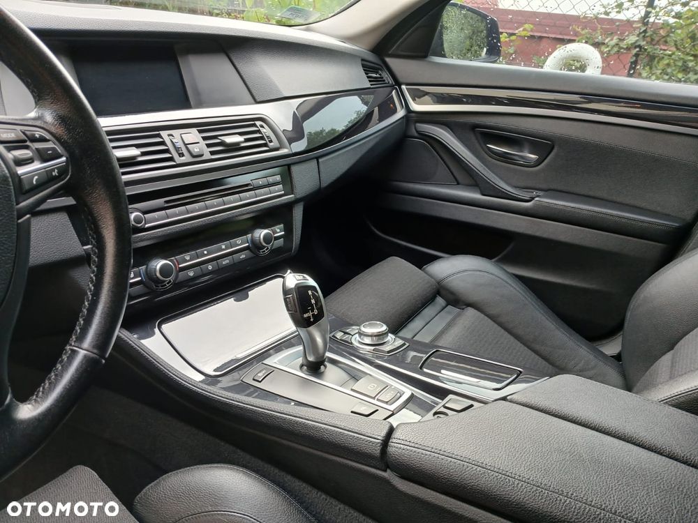 BMW Seria 5 - 10
