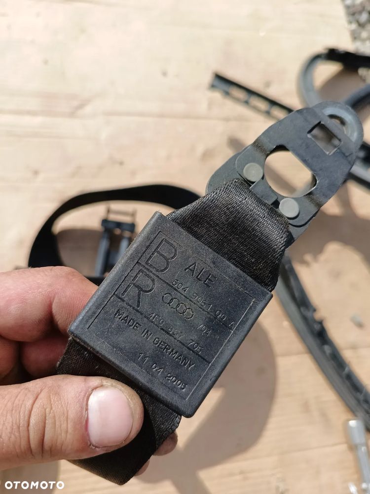 AUDI A6 C6 PAS BEZPIECZEŃSTWA PRZÓD PRZEDNI PRAWY  CZARNY 4F0857706 - 2