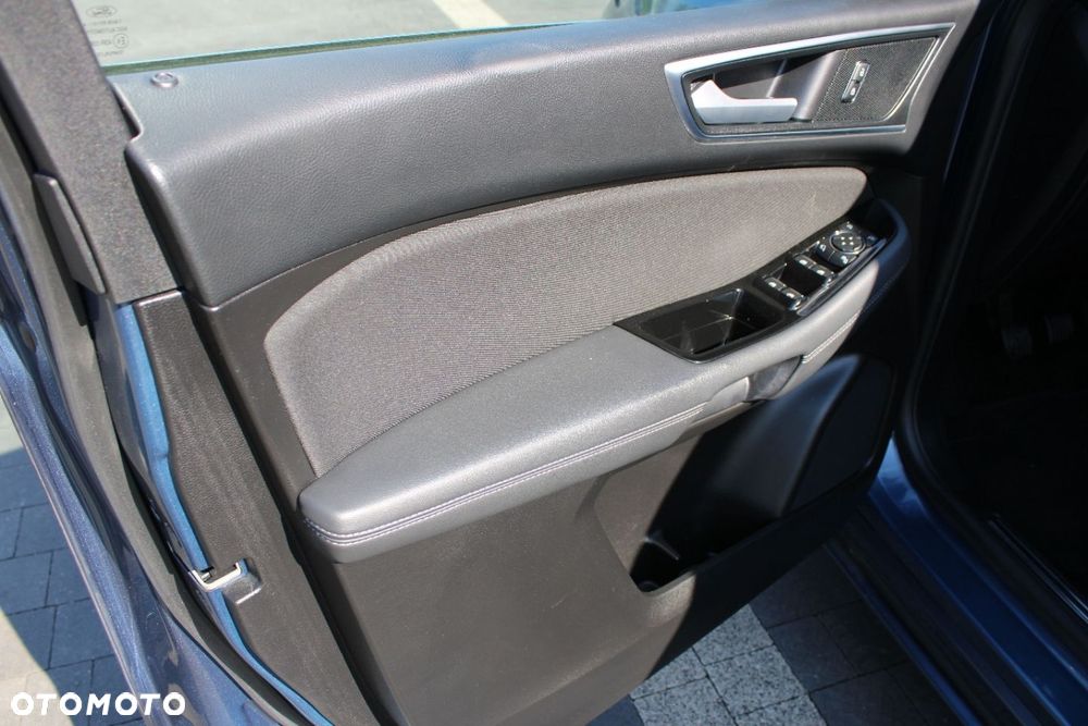 Ford S-Max - 20
