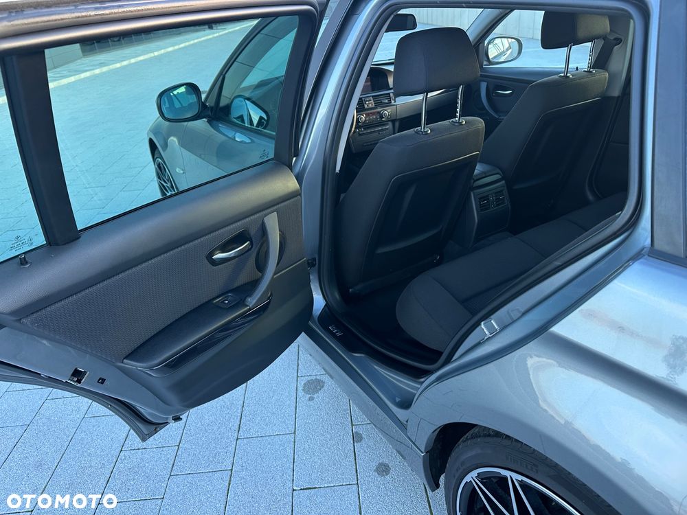 BMW Seria 3 - 21