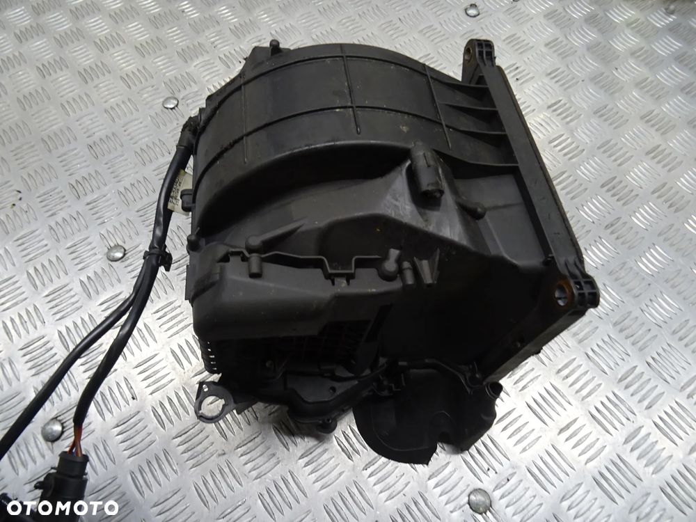 AUDI A6 C6 KOMBI 04-07 4.2 V8 NAGRZEWNICA 4F0820155E - 2
