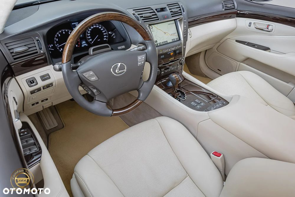 Lexus LS - 14