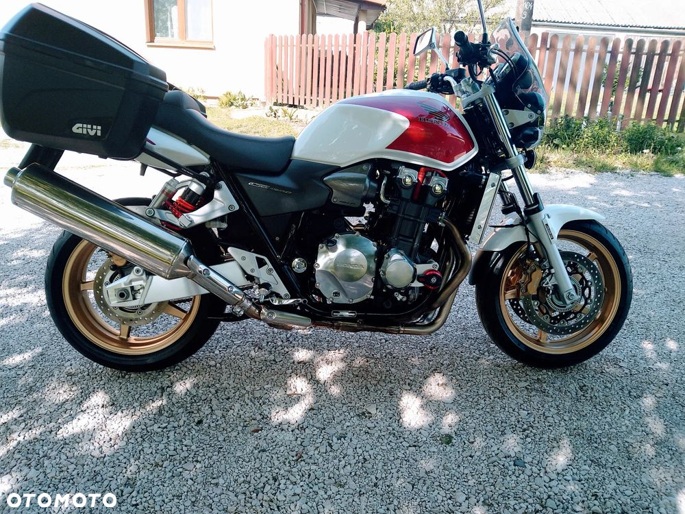 Honda CB - 8