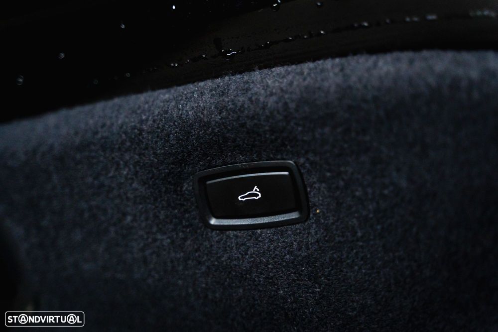 Porsche Taycan 4S - 18