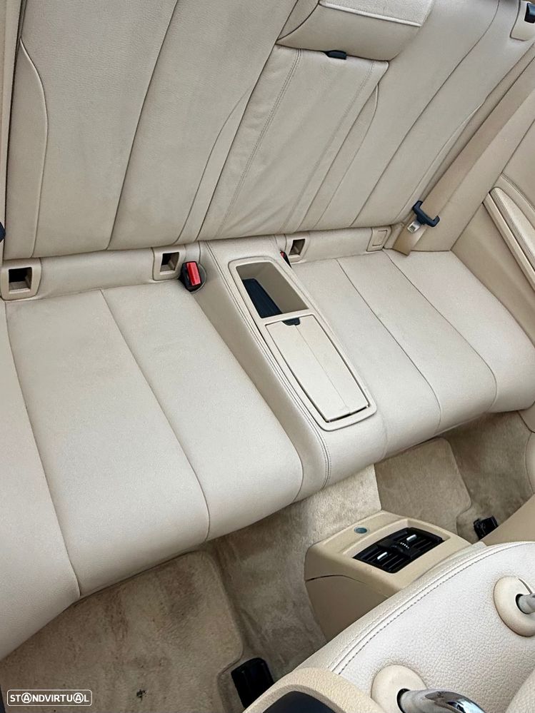 BMW 420 d Pack M - 16