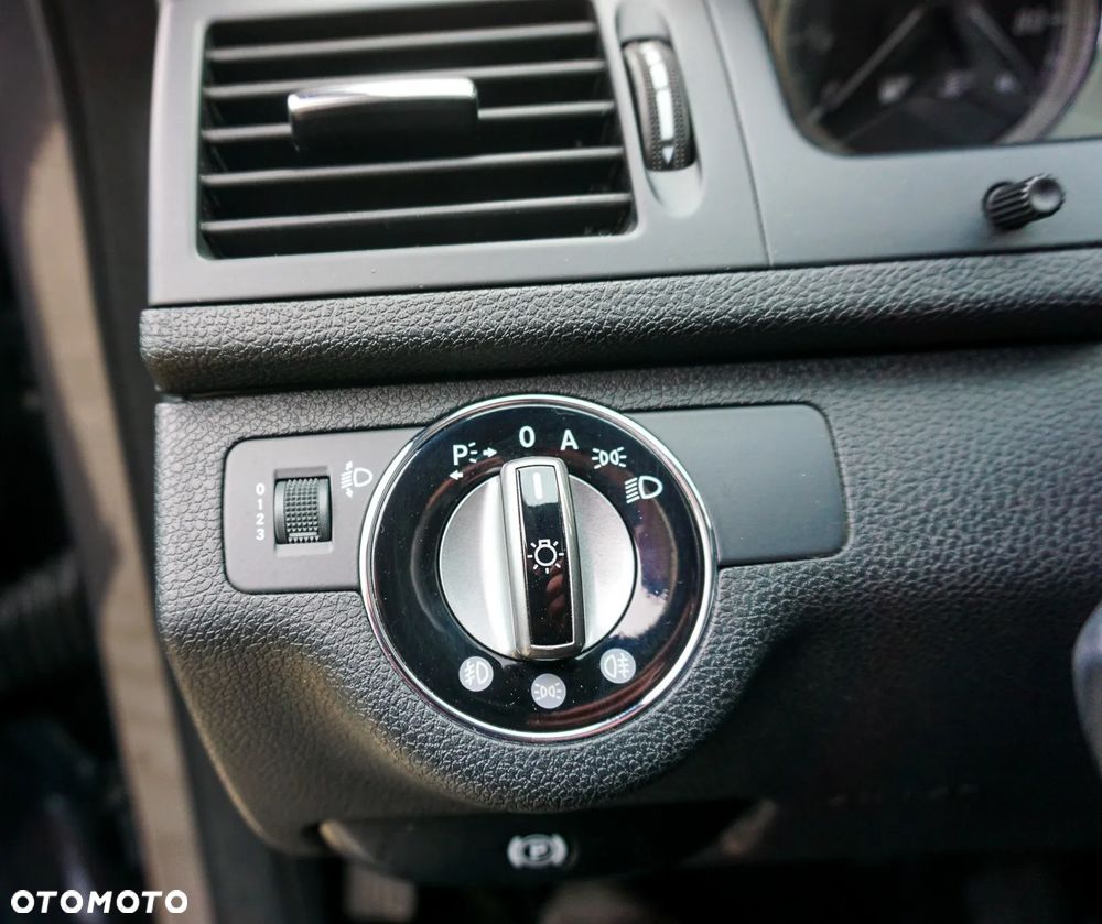 Mercedes-Benz Klasa C 200 Kompressor Automatik Avantgarde - 31