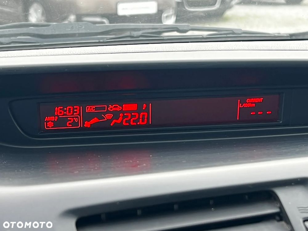 Mazda 5 1.6 CD Exclusive + - 30