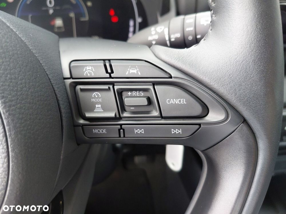Toyota Yaris Hybrid 1.5 Style - 23