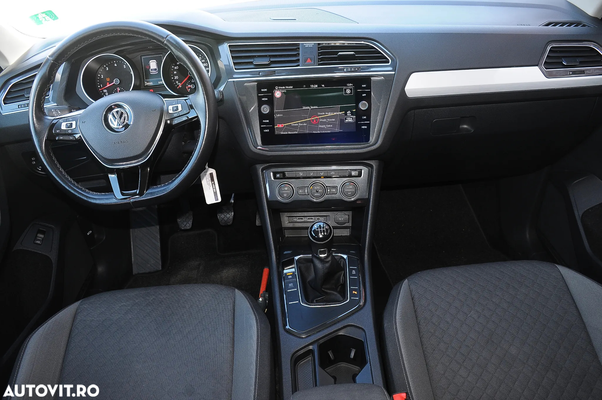 Volkswagen Tiguan 1.5 TSI ACT Comfortline - 7