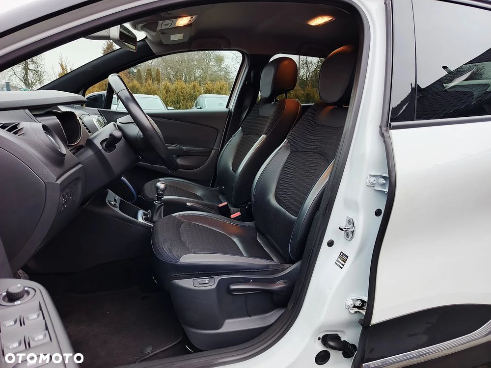 Renault Captur 1.2 Energy TCe Initiale Paris - 24