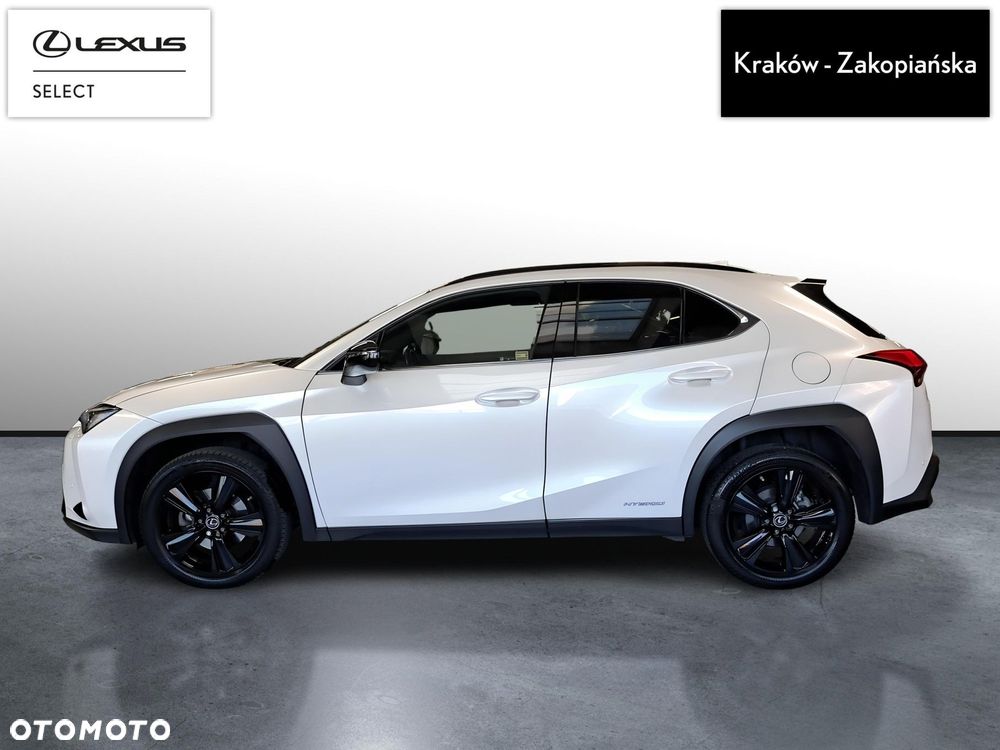 Lexus UX - 4