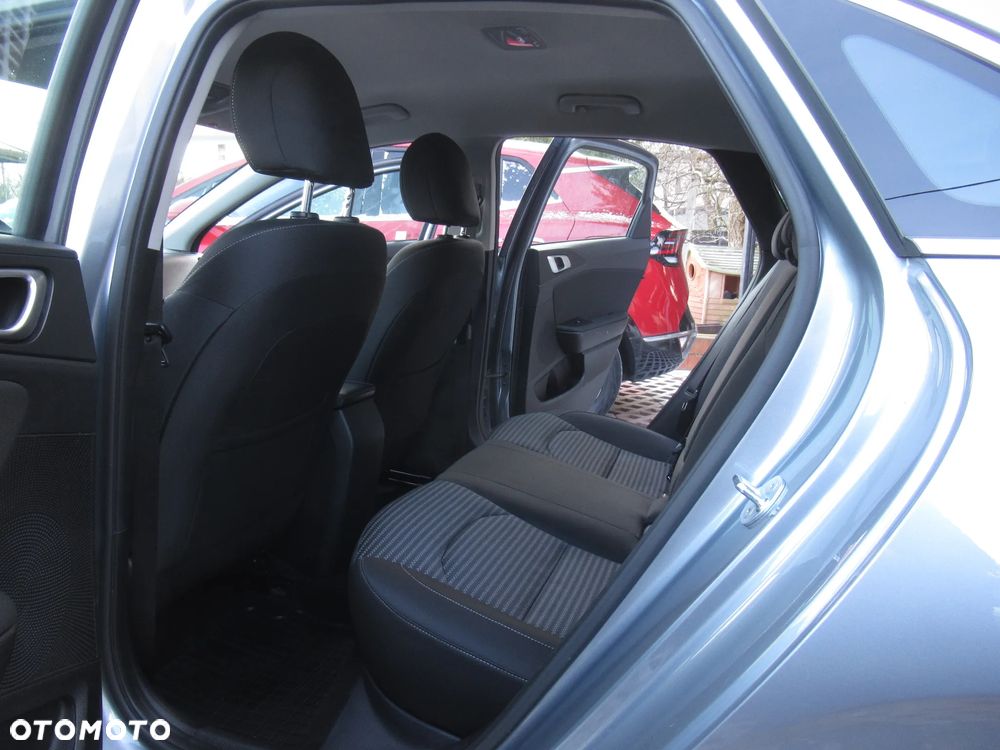 Kia Ceed 1.5 T-GDI M - 7