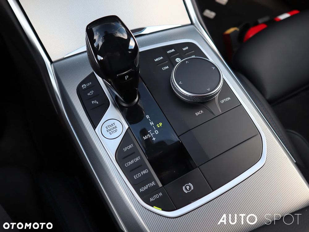BMW Seria 3 M340i xDrive sport - 37
