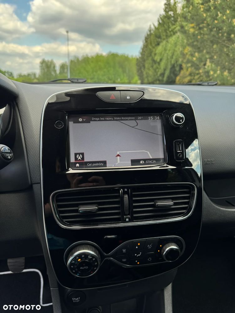 Renault Clio - 33